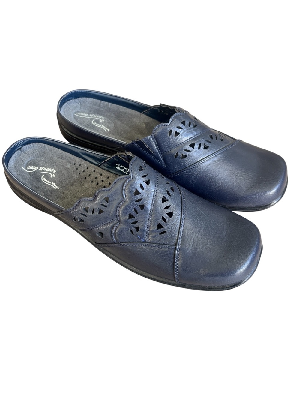 Easy Street Navy Forever Women's Comfort Cutout Clogs